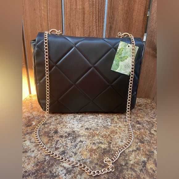 Badgley Mischka Quilted Big Chain Crossbody Bag - Picture 8 of 14